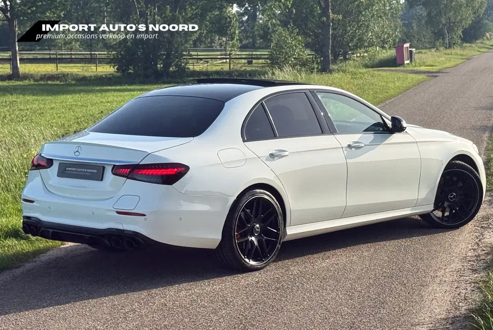 Mercedes-Benz E-Klasse 300 e 4MATIC AMG Line uit 2020, foto 7