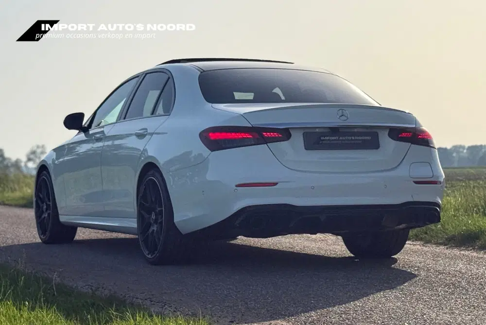 Mercedes-Benz E-Klasse 300 e 4MATIC AMG Line uit 2020, foto 9