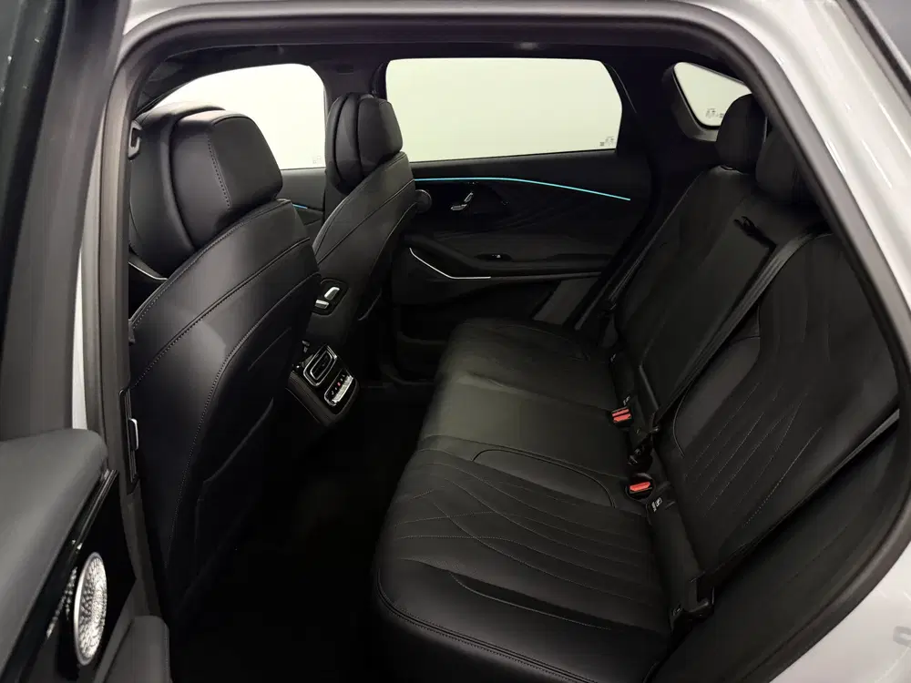 Omoda 9 1.5T-GDi SHS-P Premium 5p AWD Binnen 2 wek uit 2026, foto 8