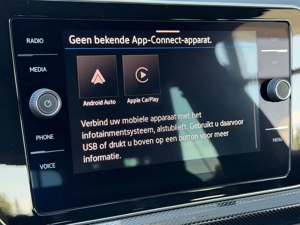 Volkswagen T-Cross 1.5 TSI 150pk DSG R-Line | Camera | Trekh uit 2025, foto 14