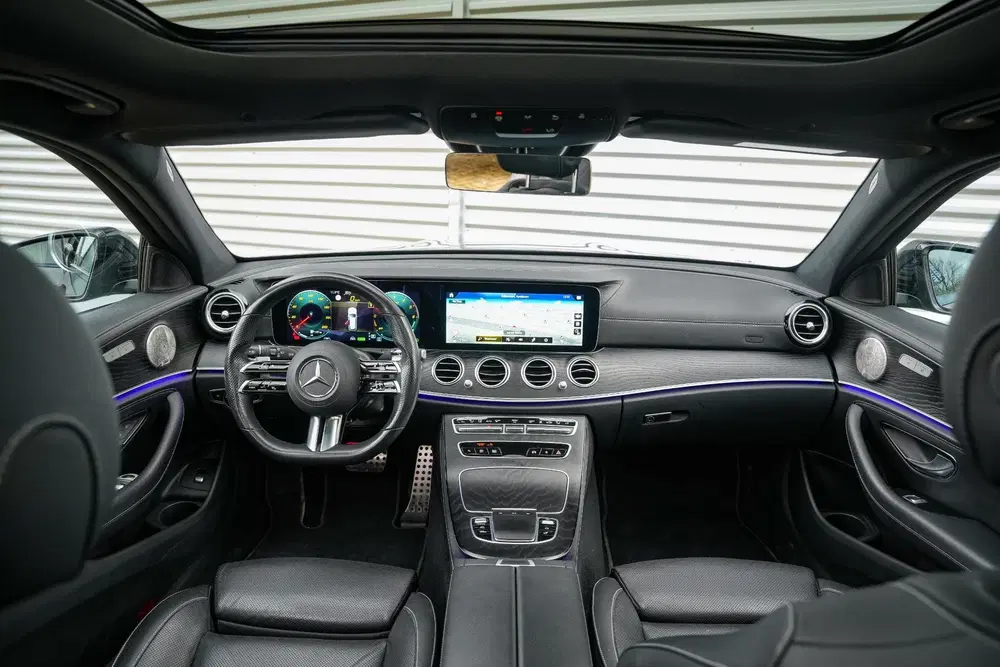 Mercedes-Benz E-Klasse 300 de Panodak Burmester 360 Camera H uit 2022, foto 2