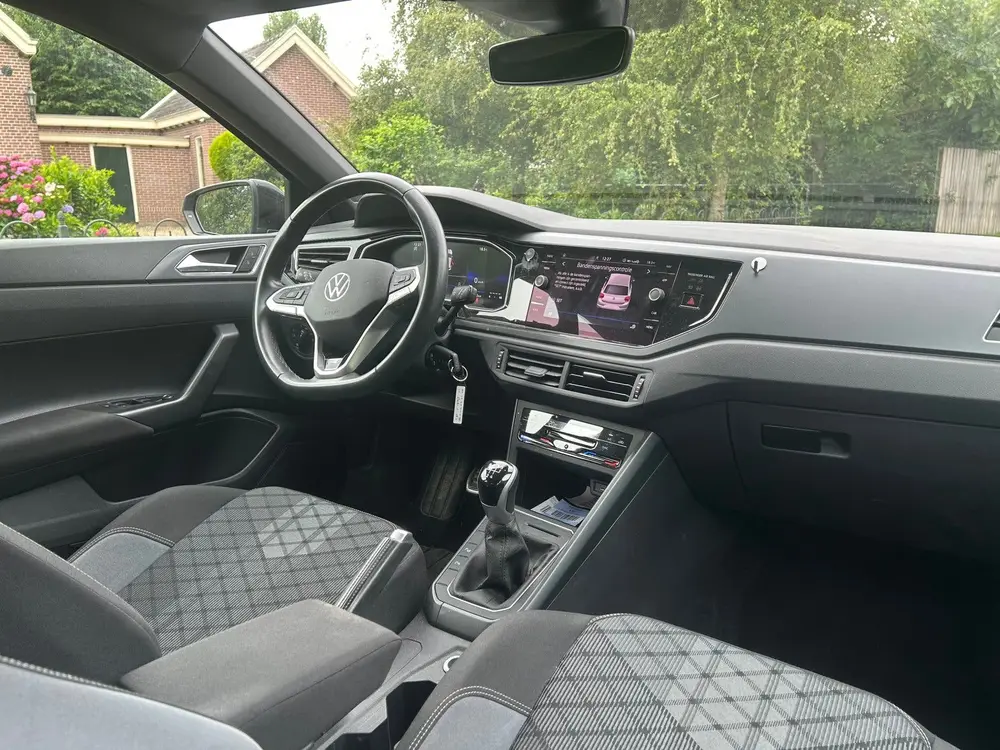 Volkswagen Polo 1.0 TSI 95pk 2x R LINE 2023 Zwart uit 2023, foto 7