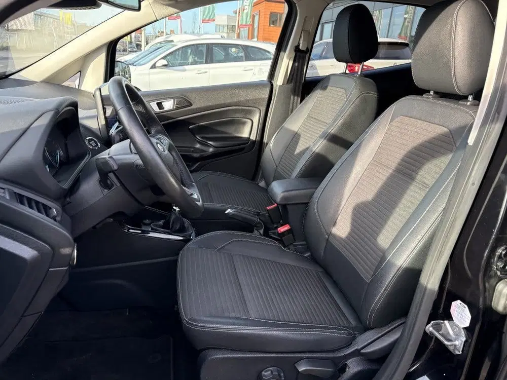 Ford EcoSport 1.0 EcoBoost Titanium (bj 2022) uit 2022, foto 10