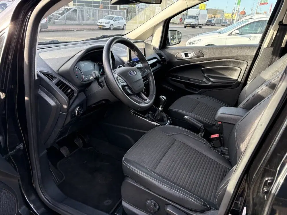 Ford EcoSport 1.0 EcoBoost Titanium (bj 2022) uit 2022, foto 11
