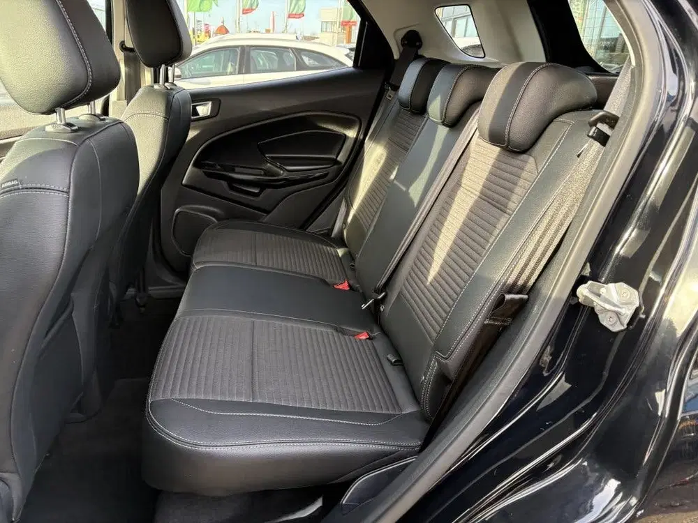 Ford EcoSport 1.0 EcoBoost Titanium (bj 2022) uit 2022, foto 13