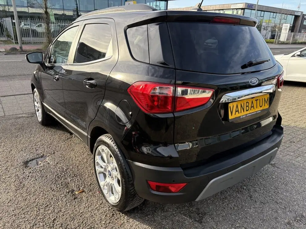 Ford EcoSport 1.0 EcoBoost Titanium (bj 2022) uit 2022, foto 4