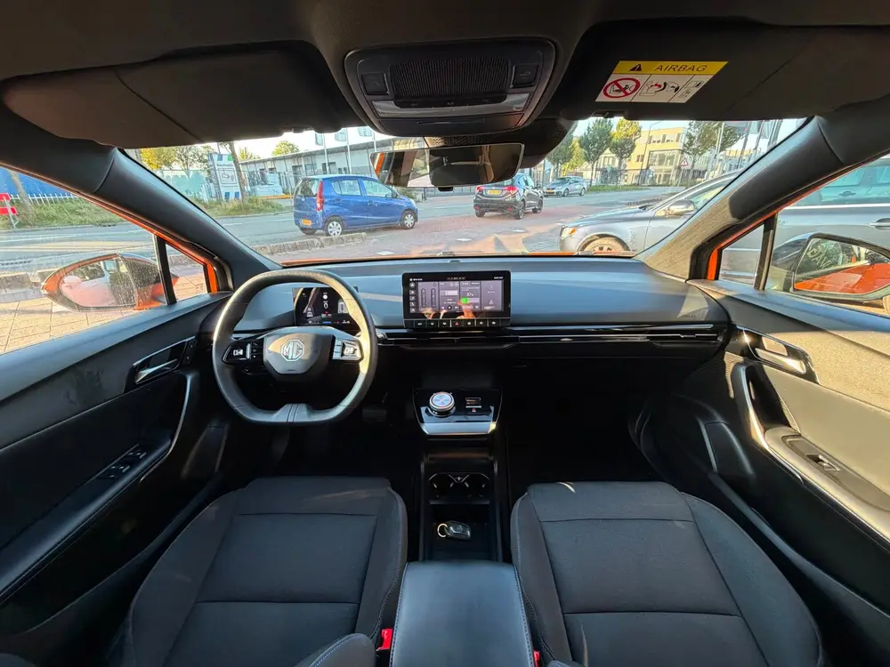 MG MG4 Standard 51 kWh AUT uit 2023, foto 2