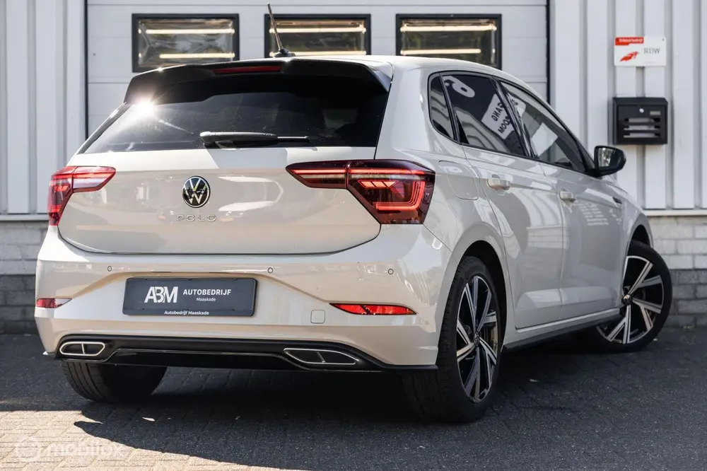 Volkswagen Polo 1.0 TSI DSG 3X R-Line IQ-Light Virtual Navi uit 2023, foto 2
