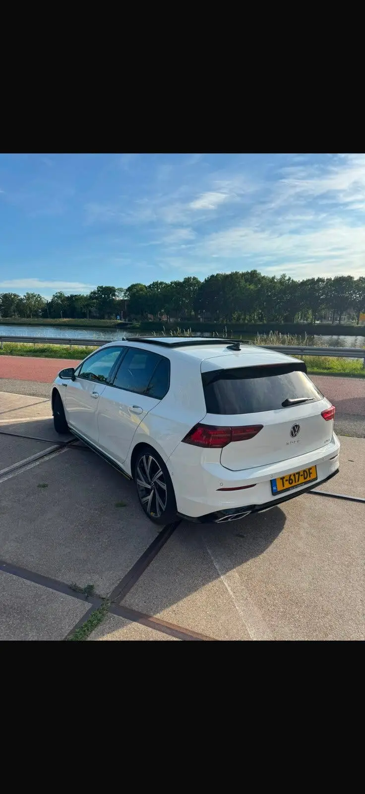 Volkswagen Golf 1.5 Etsi   3x Rline Wit uit 2021, foto 2