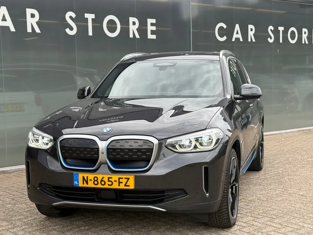 BMW iX3 High Executive 80 kWh 98% SOH Pano uit 2021, foto 5