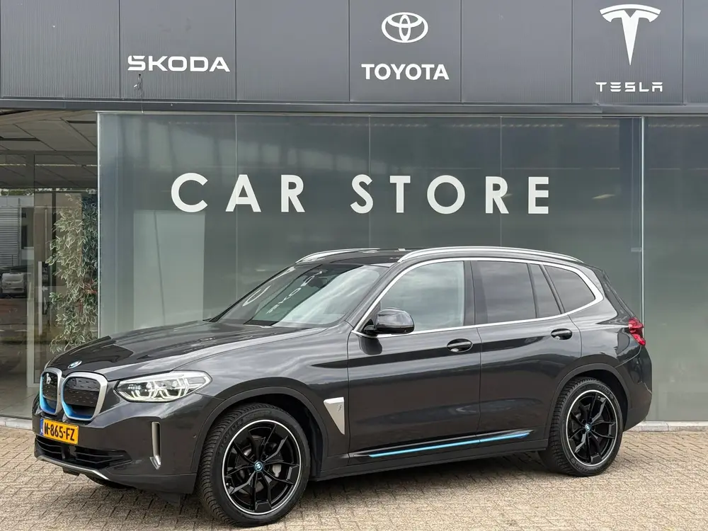 BMW iX3 High Executive 80 kWh 98% SOH Pano uit 2021, foto 6