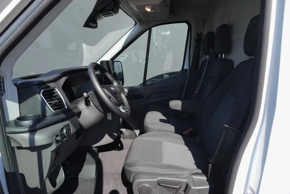 Ford Transit L2H2 2.0Tdci 130Pk uit 2024, foto 5