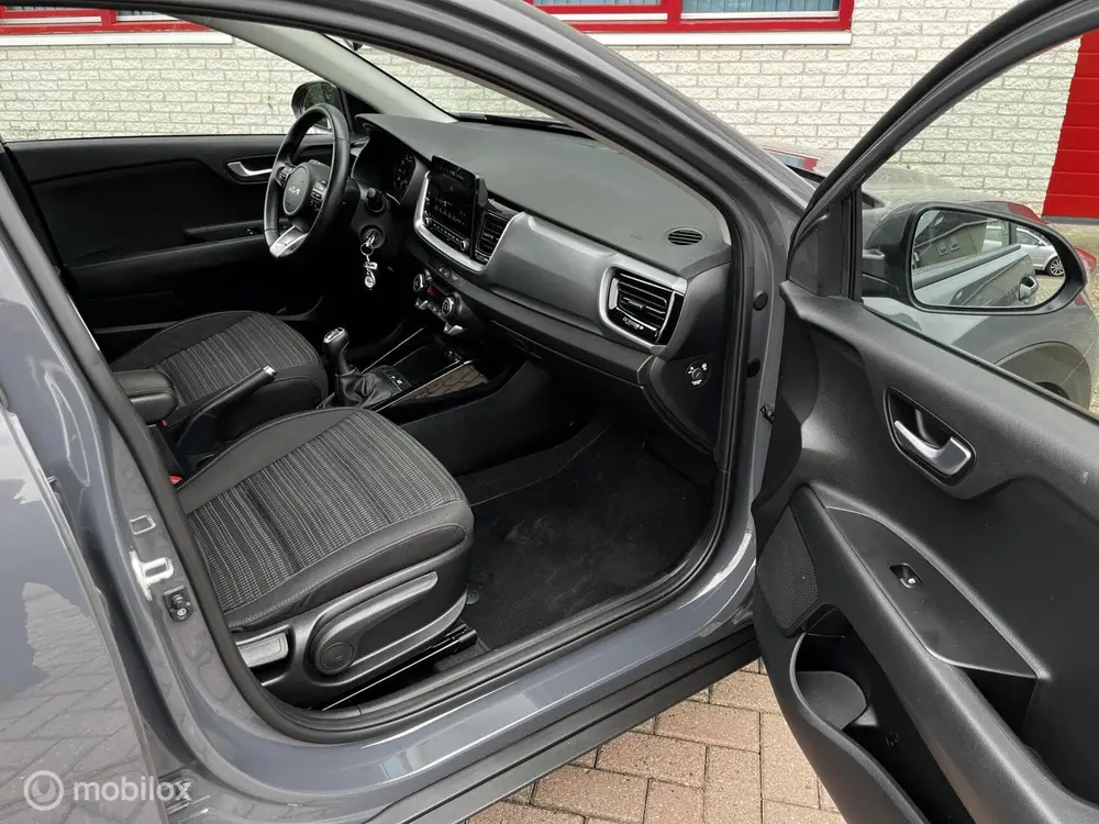 Kia Stonic 1.0 T-GDi MHEV NAVI uit 2022, foto 9