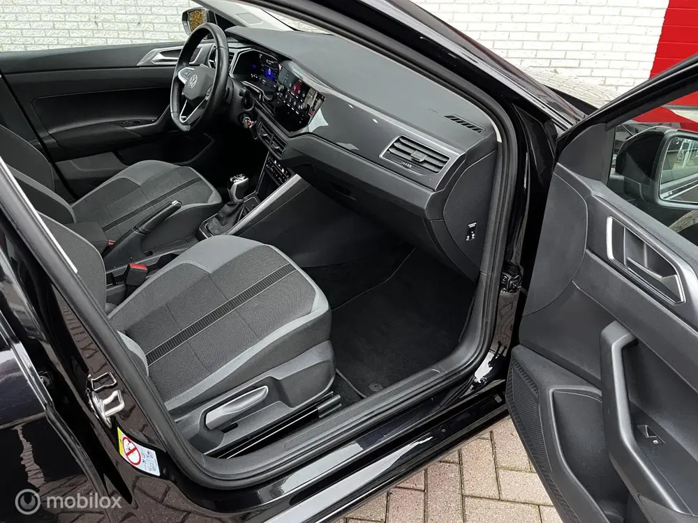 Volkswagen Polo 1.0 TSI AUTOMAAT/NAVI/CRUISE/PDC uit 2024, foto 9