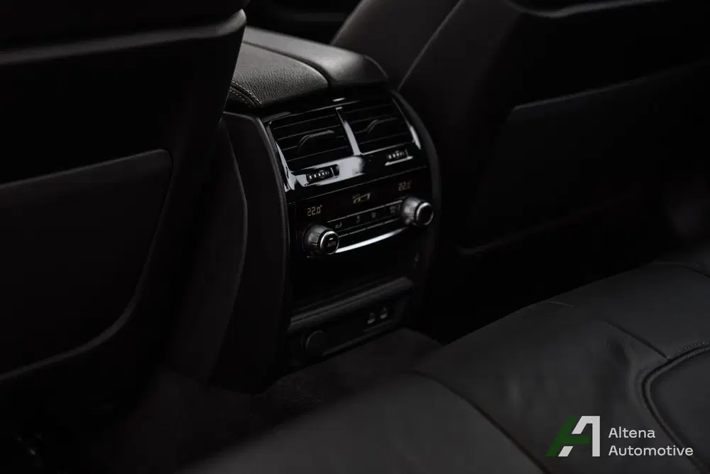 BMW 5-serie 530i xDrive High Executive Edition M-spo uit 2020, foto 13