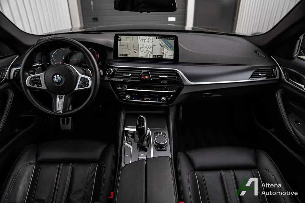 BMW 5-serie 530i xDrive High Executive Edition M-spo uit 2020, foto 14