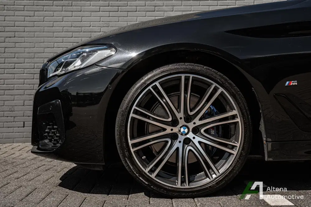 BMW 5-serie 530i xDrive High Executive Edition M-spo uit 2020, foto 3