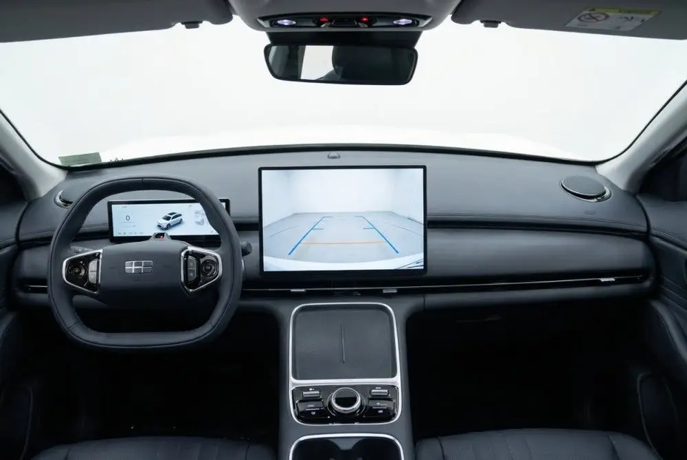 Geely Starray EM-i EM-I PRO PLUG-IN 83KM Elektrisch l 360 Cam uit 2026, foto 9