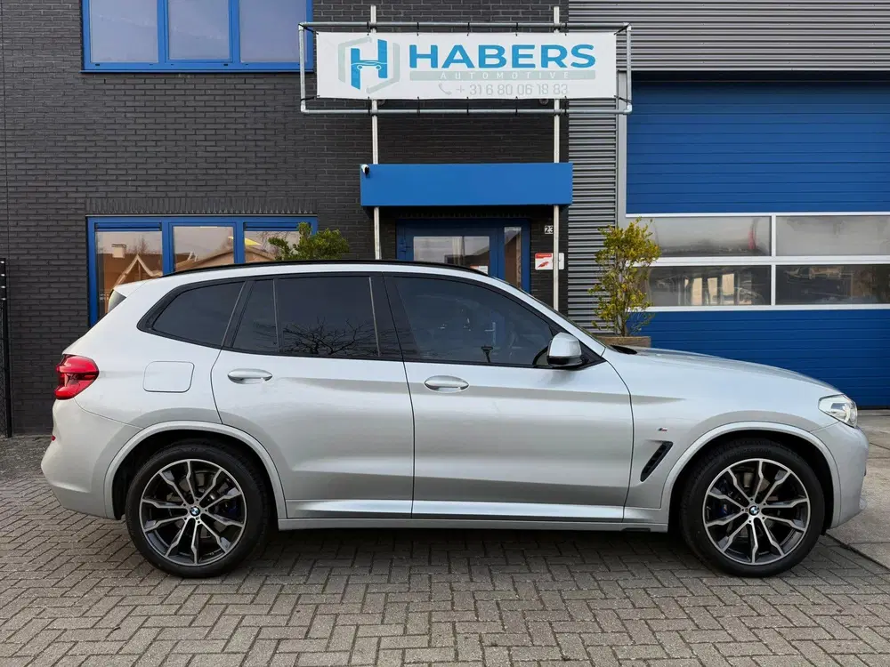 BMW X3 XDrive30i High Executive 252PK uit 2019, foto 10