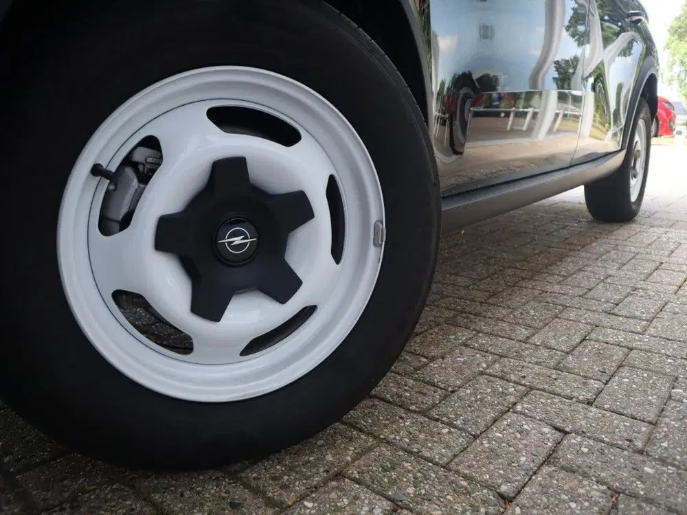 Opel Frontera Edition 44kWh 113pk uit 2025, foto 12