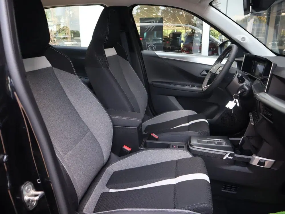 Opel Frontera Edition 44kWh 113pk uit 2025, foto 7