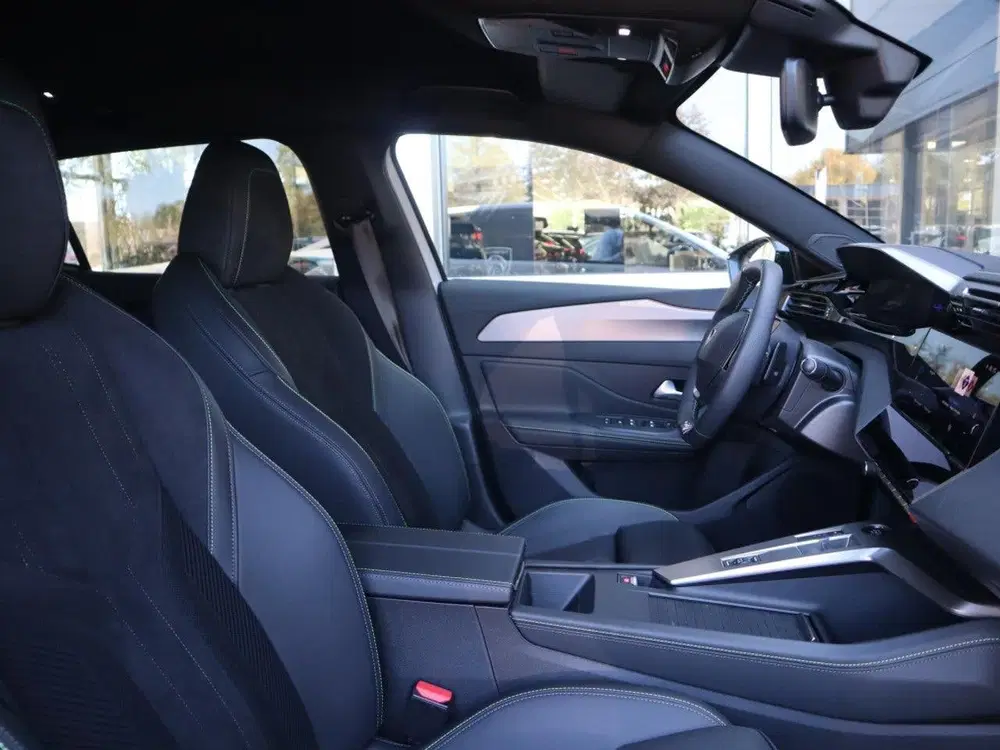 Peugeot 408 GT Avantage EV 58kWh 210pk Automaat uit 2025, foto 7