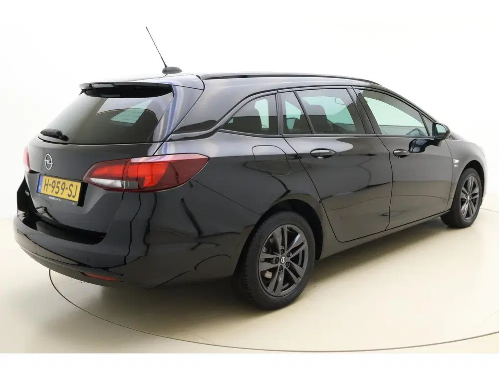 Opel Astra Sports Tourer 1.2 Turbo 130pk Edition 2020 uit 2020, foto 2
