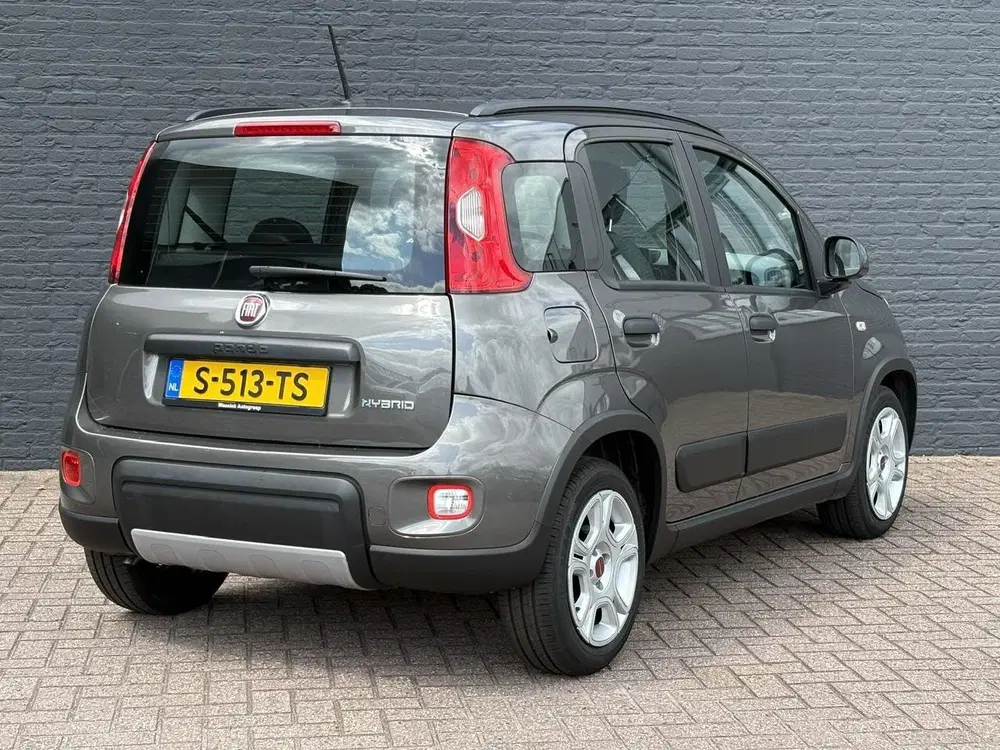 Fiat Panda 1.0 Hybrid City Life uit 2023, foto 5