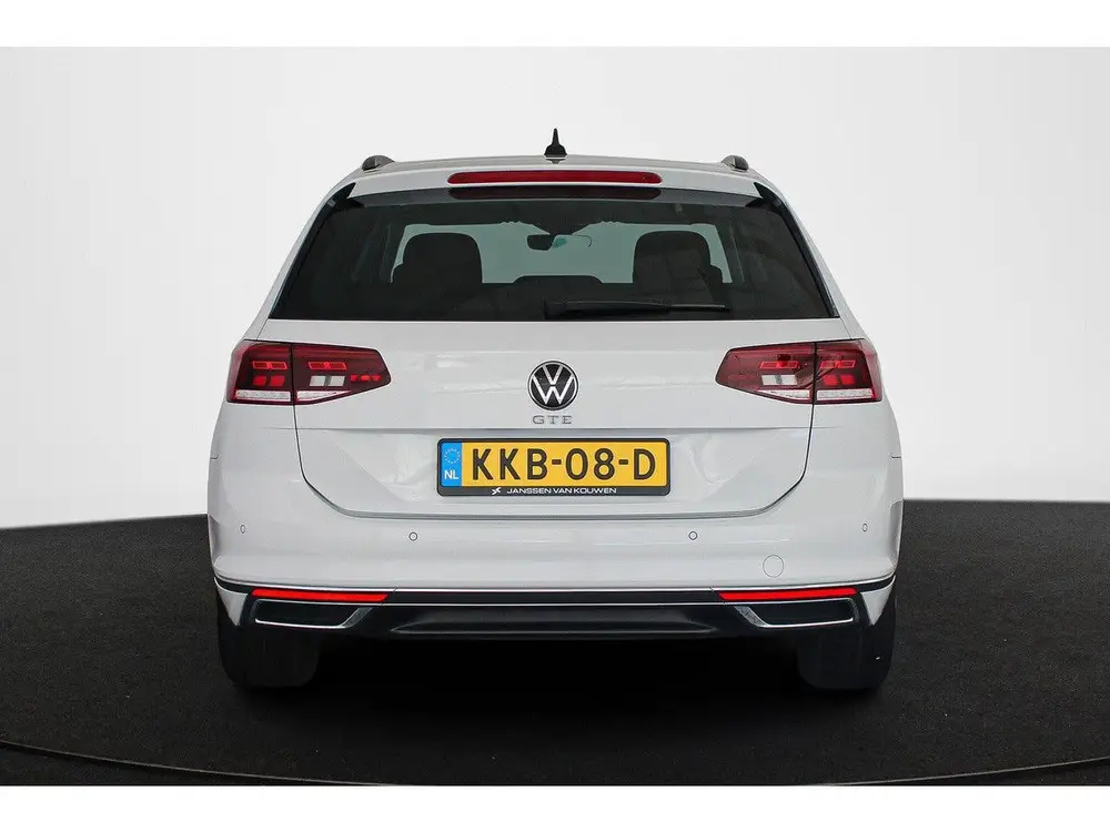 Volkswagen Passat Variant 1.4 TSI PHEV GTE (bj 2022) uit 2022, foto 14