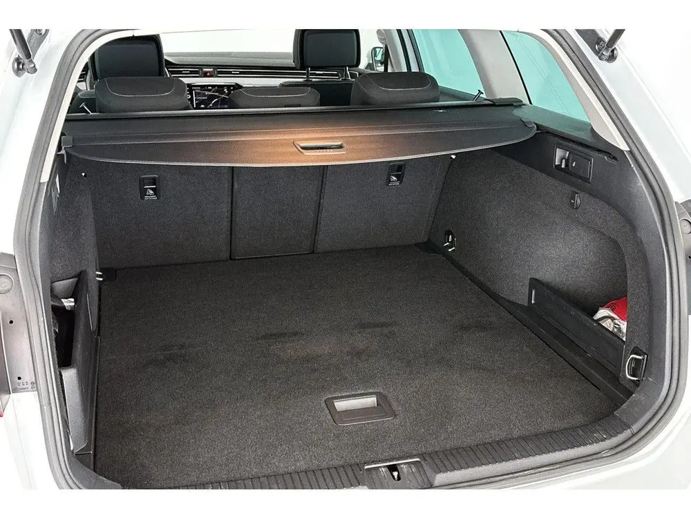 Volkswagen Passat Variant 1.4 TSI PHEV GTE (bj 2022) uit 2022, foto 9