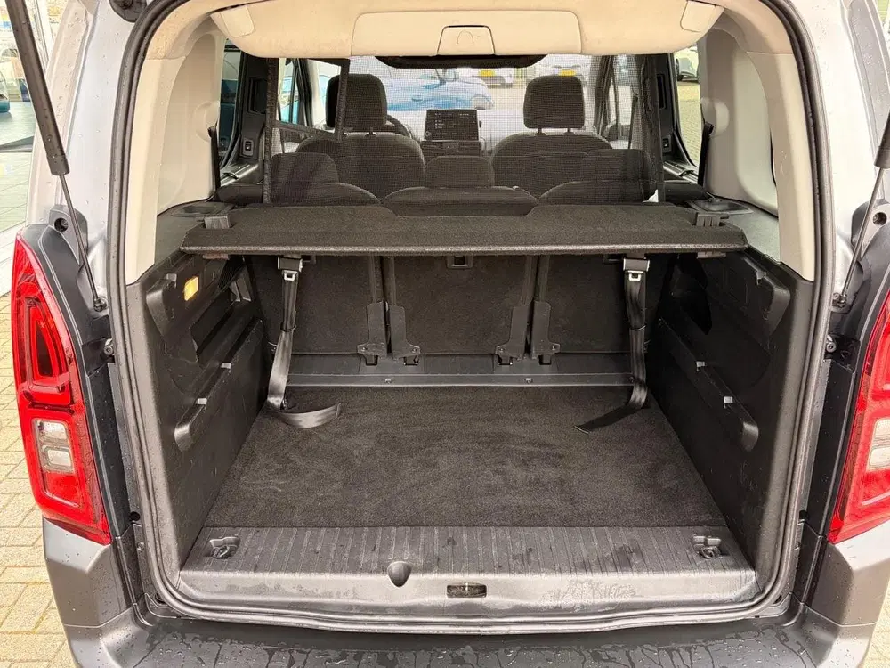 Citroën Berlingo 1.2 Shine 130pk Automaat uit 2023, foto 15