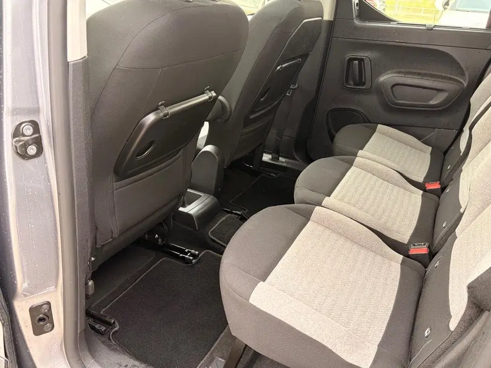 Citroën Berlingo 1.2 Shine 130pk Automaat uit 2023, foto 20