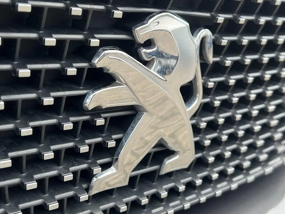 Peugeot 5008 uit 2023, foto 12