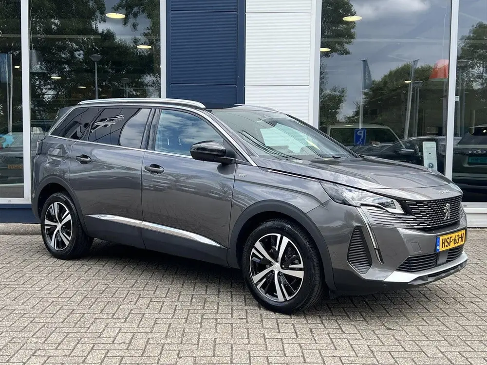 Peugeot 5008 uit 2023, foto 3