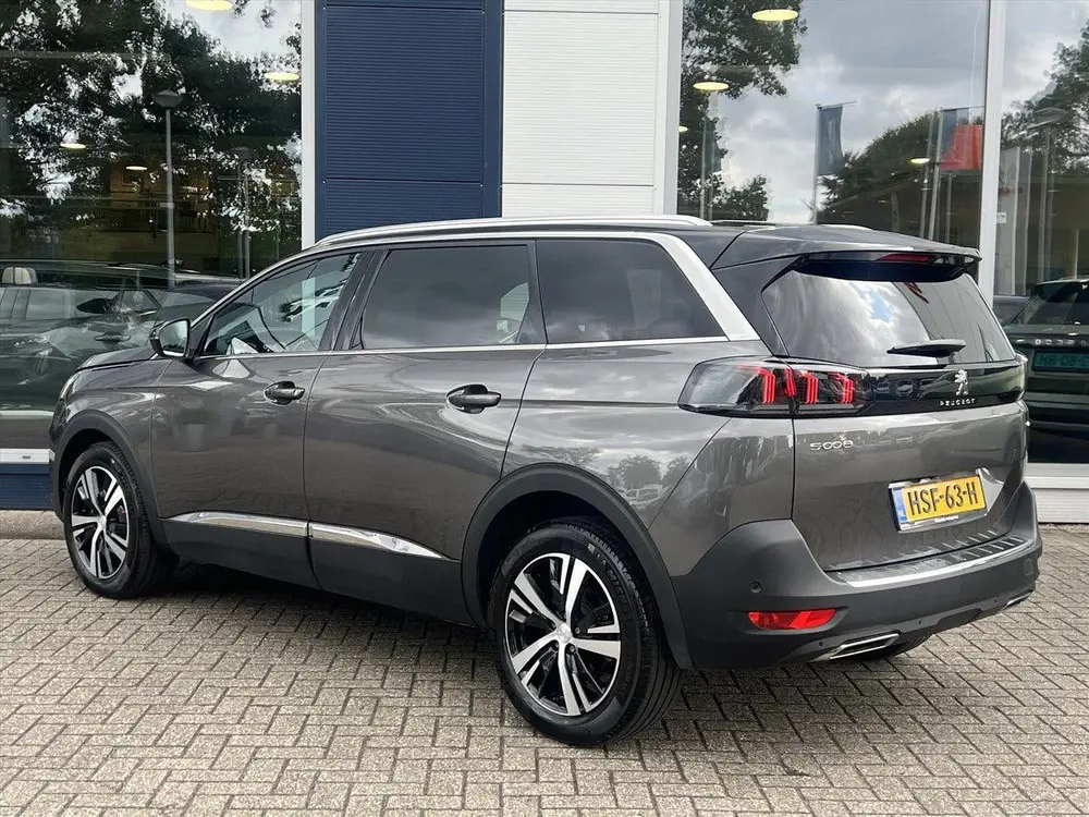 Peugeot 5008 uit 2023, foto 7