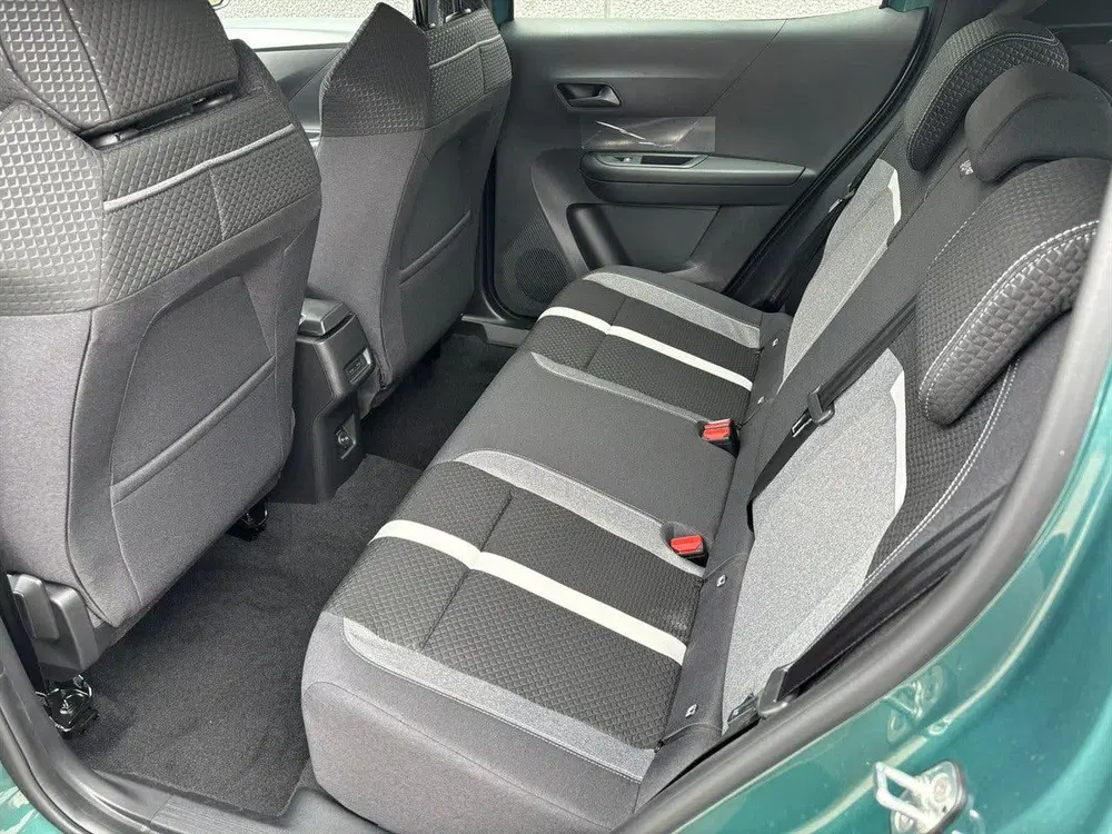 Opel Frontera 1.2 Turbo Hybrid 136pk eDCT uit 2025, foto 10