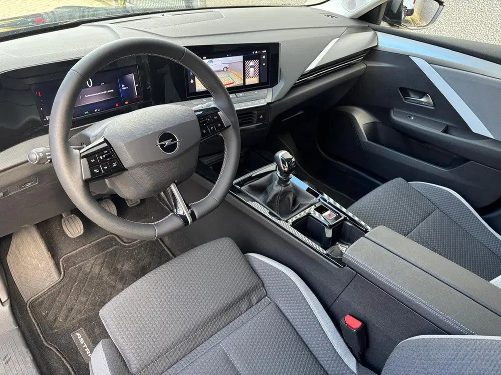 Opel Astra Sports Tourer 1.2 Turbo 110pk Business Edi uit 2025, foto 9