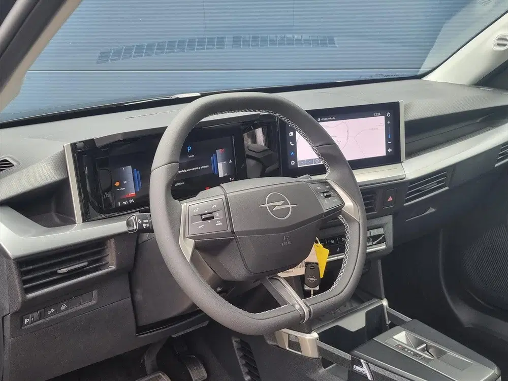 Opel Frontera 1.2 Turbo Hybrid 110pk GS uit 2025, foto 9