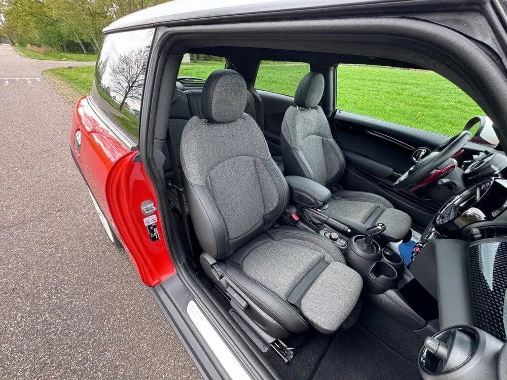 Mini Cooper S 192PK uit 2020, foto 14