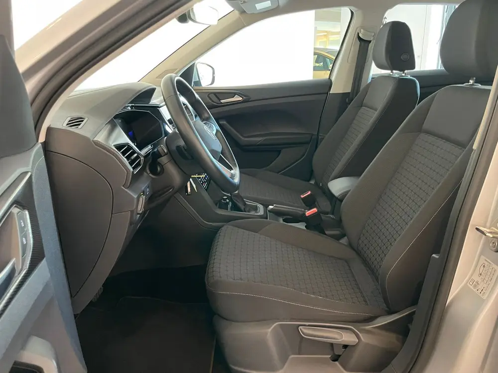 Volkswagen T-Cross 1.0 TSI Life uit 2023, foto 17