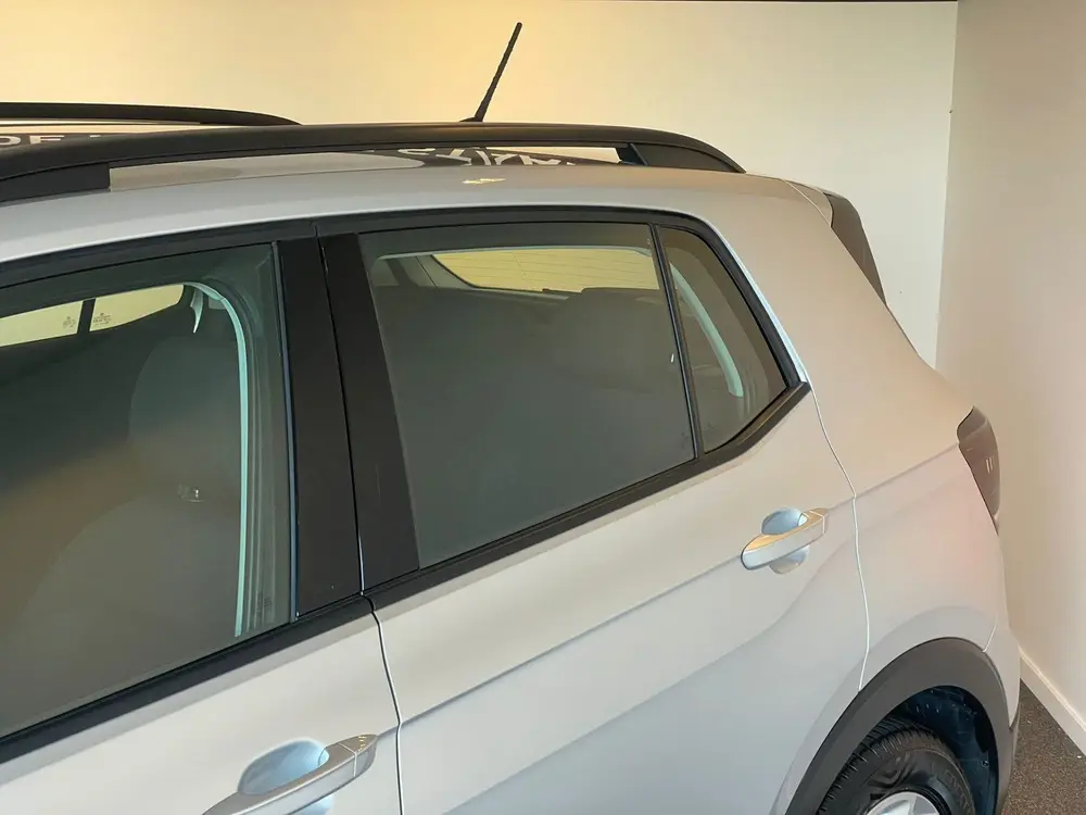 Volkswagen T-Cross 1.0 TSI Life uit 2023, foto 6