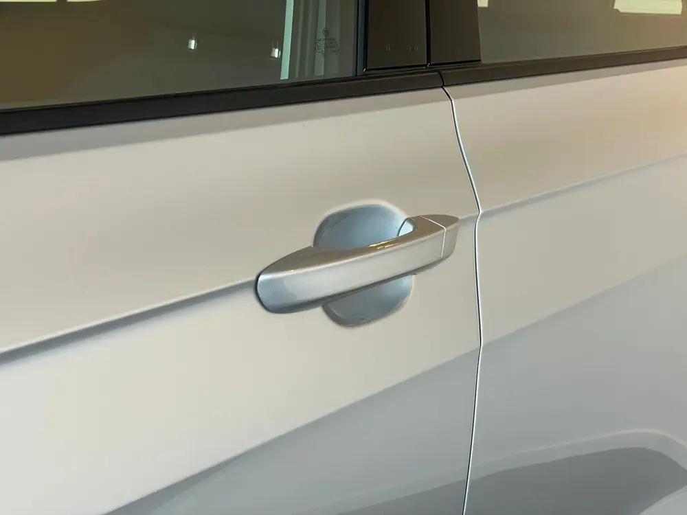 Volkswagen T-Cross 1.0 TSI Life uit 2023, foto 7