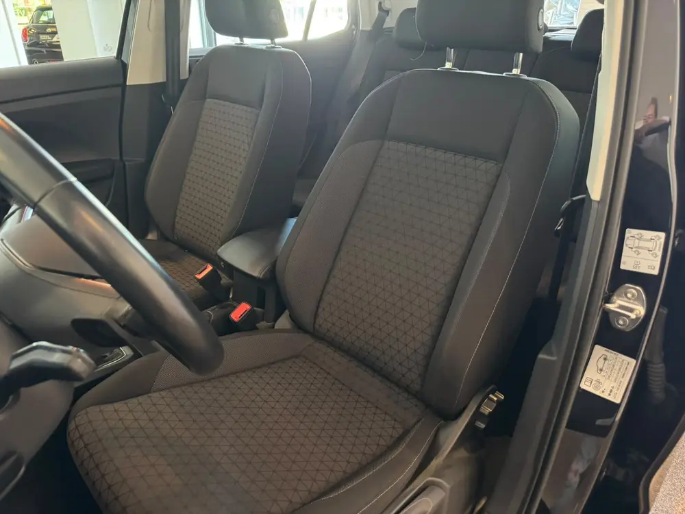 Volkswagen T-Cross 1.0 TSI Life uit 2024, foto 16