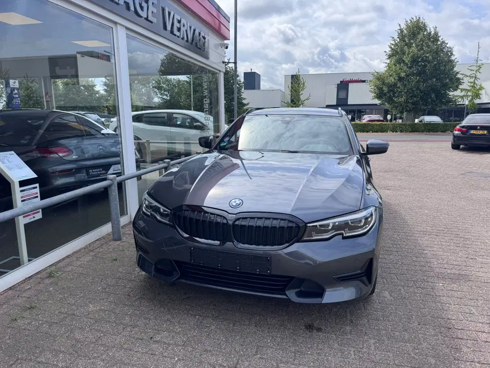 BMW 3-serie 320e Business Edition Plus uit 2022, foto 5