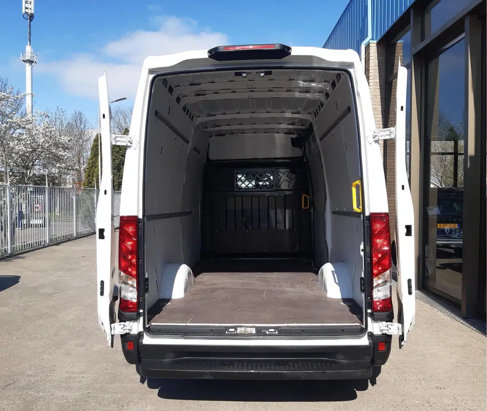 Iveco Daily 35S16V L2H2 156Pk Airco Cruise control 142 uit 2022, foto 13
