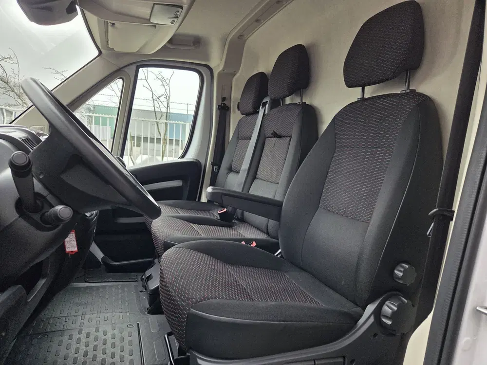 Peugeot Boxer 2.2 BlueHDI 140Pk L4H2 Airco Navi PDC Crui uit 2022, foto 14