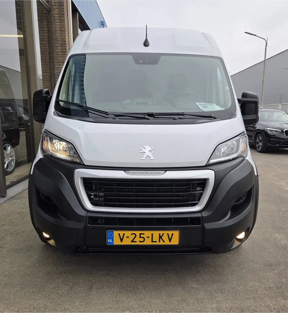 Peugeot Boxer 2.2 BlueHDI 140Pk L4H2 Airco Navi PDC Crui uit 2022, foto 2