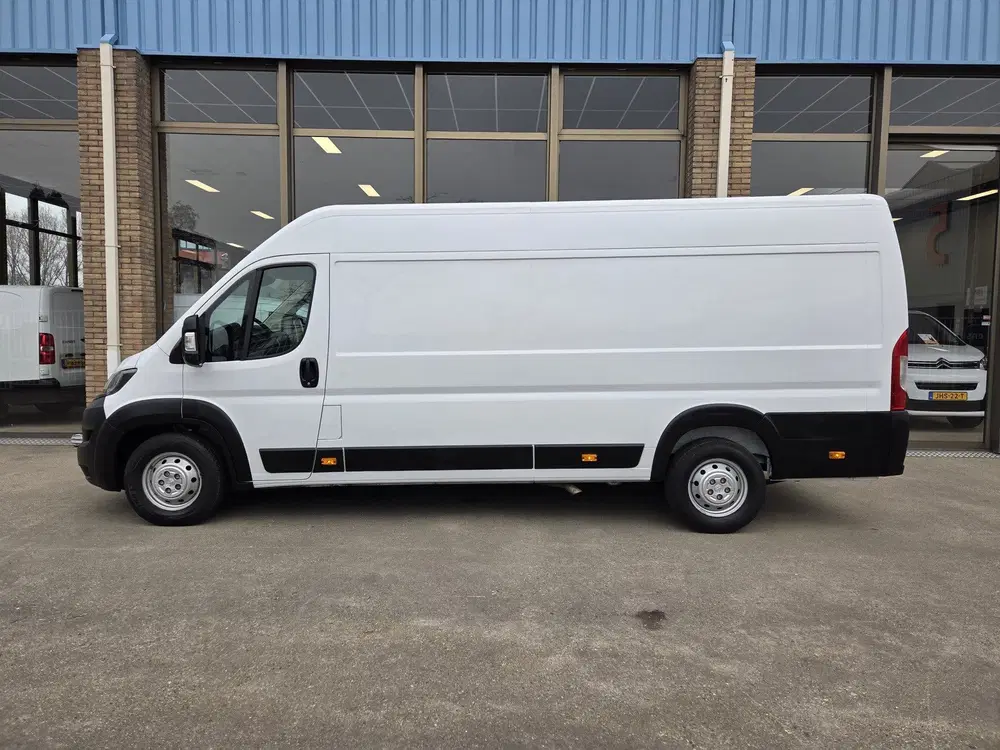 Peugeot Boxer 2.2 BlueHDI 140Pk L4H2 Airco Navi PDC Crui uit 2022, foto 5