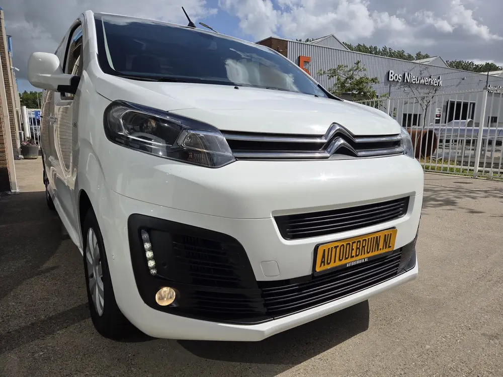 Peugeot Expert uit 2021, foto 3