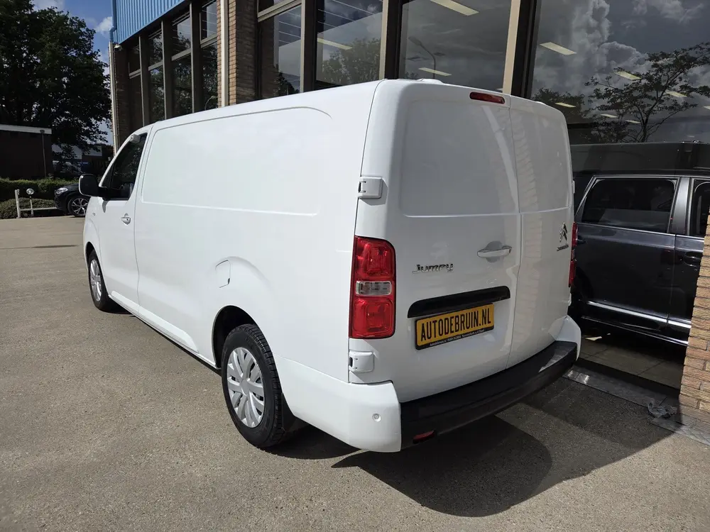 Peugeot Expert uit 2021, foto 6